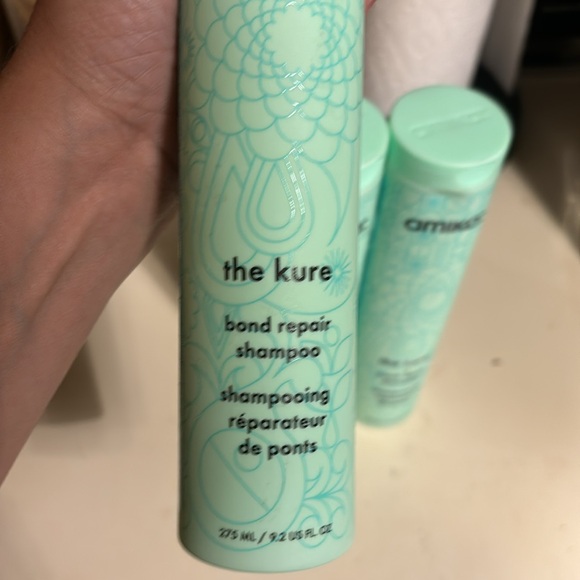 COPY - Amika bond repair shampoo the kure - Picture 2 of 4